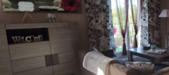 Apartamento de 2 dormitorios en Grenay, France No. 227073 4