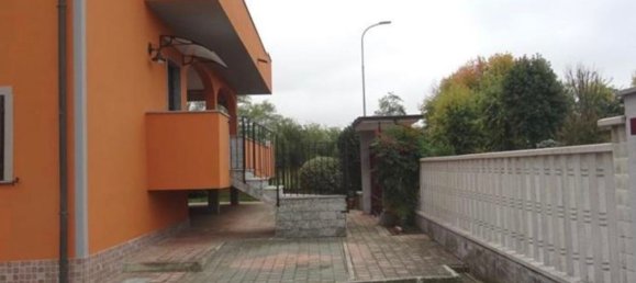 6-salle Appartement à Castello d'Agogna, Italy No. 74109 4