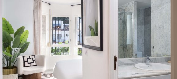 3 bedrooms Apartment in Marbella, Spain No. 275025 12