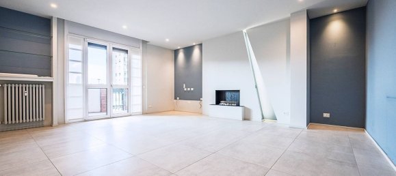 5 bedrooms Apartment in Turin, Italy No. 332594 11