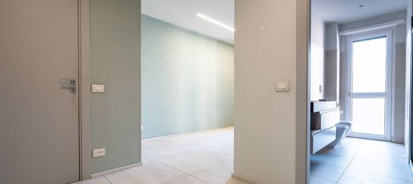 5 bedrooms Apartment in Turin, Italy No. 332594 28