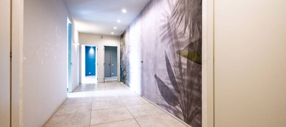 5 bedrooms Apartment in Turin, Italy No. 332594 16