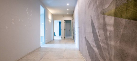 5 bedrooms Apartment in Turin, Italy No. 332594 14