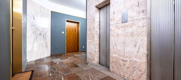 5 bedrooms Apartment in Turin, Italy No. 332594 3