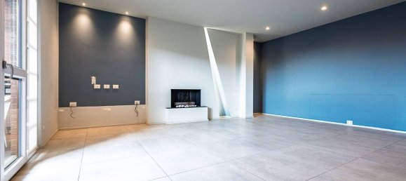 5 bedrooms Apartment in Turin, Italy No. 332594 12