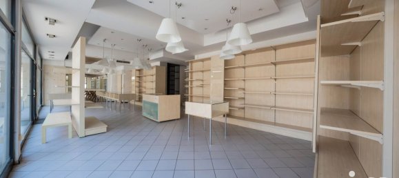 156m² Commercial property in Portomaggiore, Italy No. 261614 14