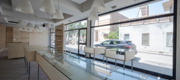 156m² Commercial property in Portomaggiore, Italy No. 261614 11