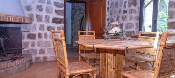 6 غرف نوم فيلا في Marzano Appio, Italy رقم 325650 8