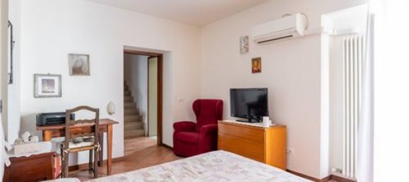 Дом с 4 спальнями в Пескантина, Италия № 290227 7