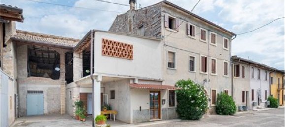 Дом с 4 спальнями в Пескантина, Италия № 290227 25