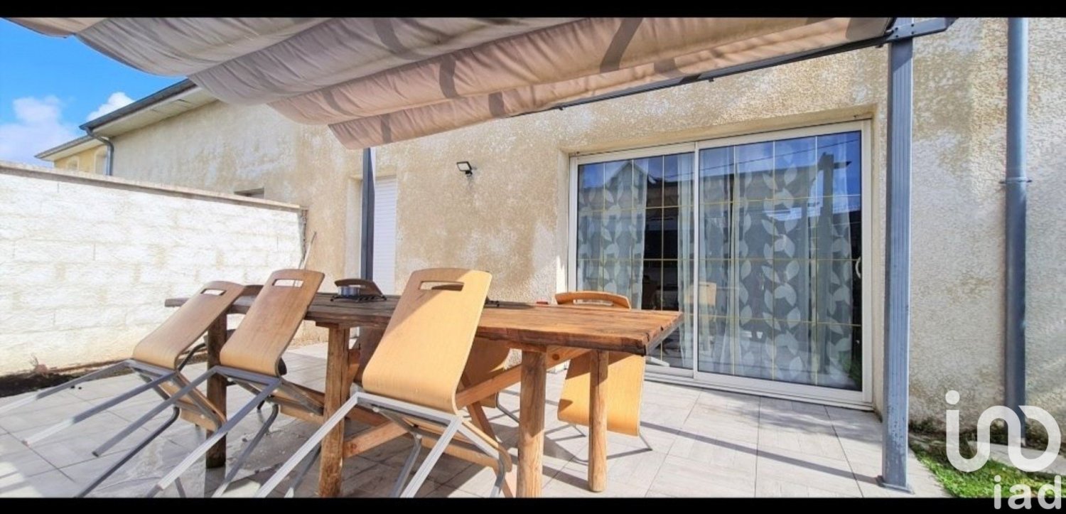 4 غرف نوم منزل في Sarry, France رقم 62511