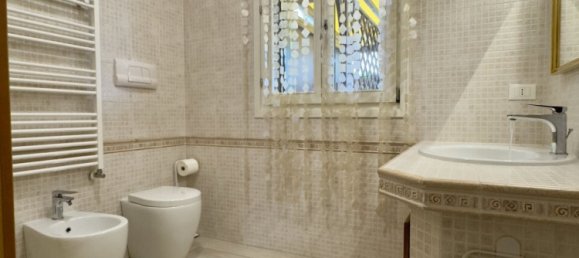 4 bedrooms House in Selvazzano Dentro, Italy No. 380891 16