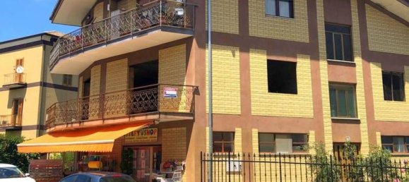 8-salle Appartement à Fontana Liri, Italy No. 87560 2