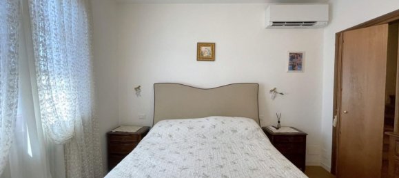 Villa de 5 dormitorios en Camaiore, Italy No. 365194 41