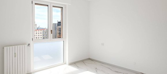 2 bedrooms Apartment in Milan, Italy No. 314249 8