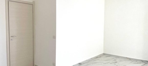 2 bedrooms Apartment in Milan, Italy No. 314249 17