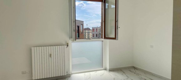 2 bedrooms Apartment in Milan, Italy No. 314249 9