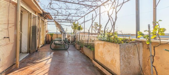 3-salle Appartement à Rome, Italy No. 232769 7