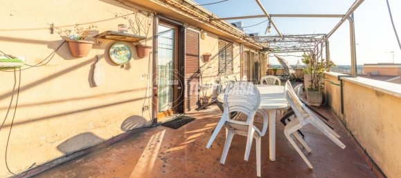 3-salle Appartement à Rome, Italy No. 232769 8