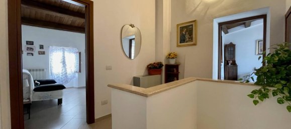 4 rooms House in Caporciano, Italy No. 92227 5