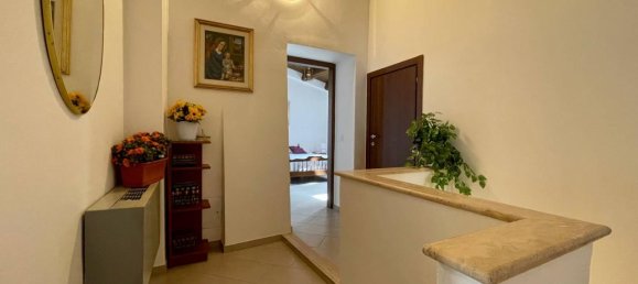4 rooms House in Caporciano, Italy No. 92227 9