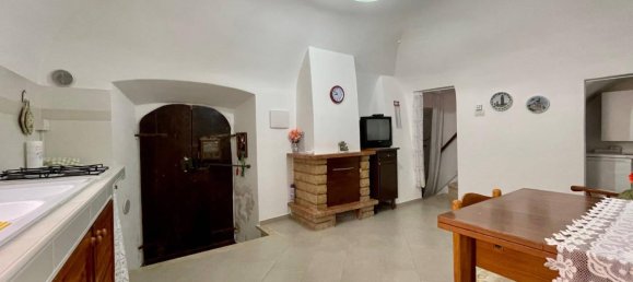 4 rooms House in Caporciano, Italy No. 92227 4