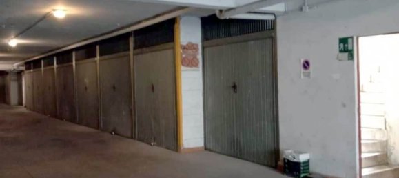 Гараж с 1 комнатой в Рим, Италия № 331217 2