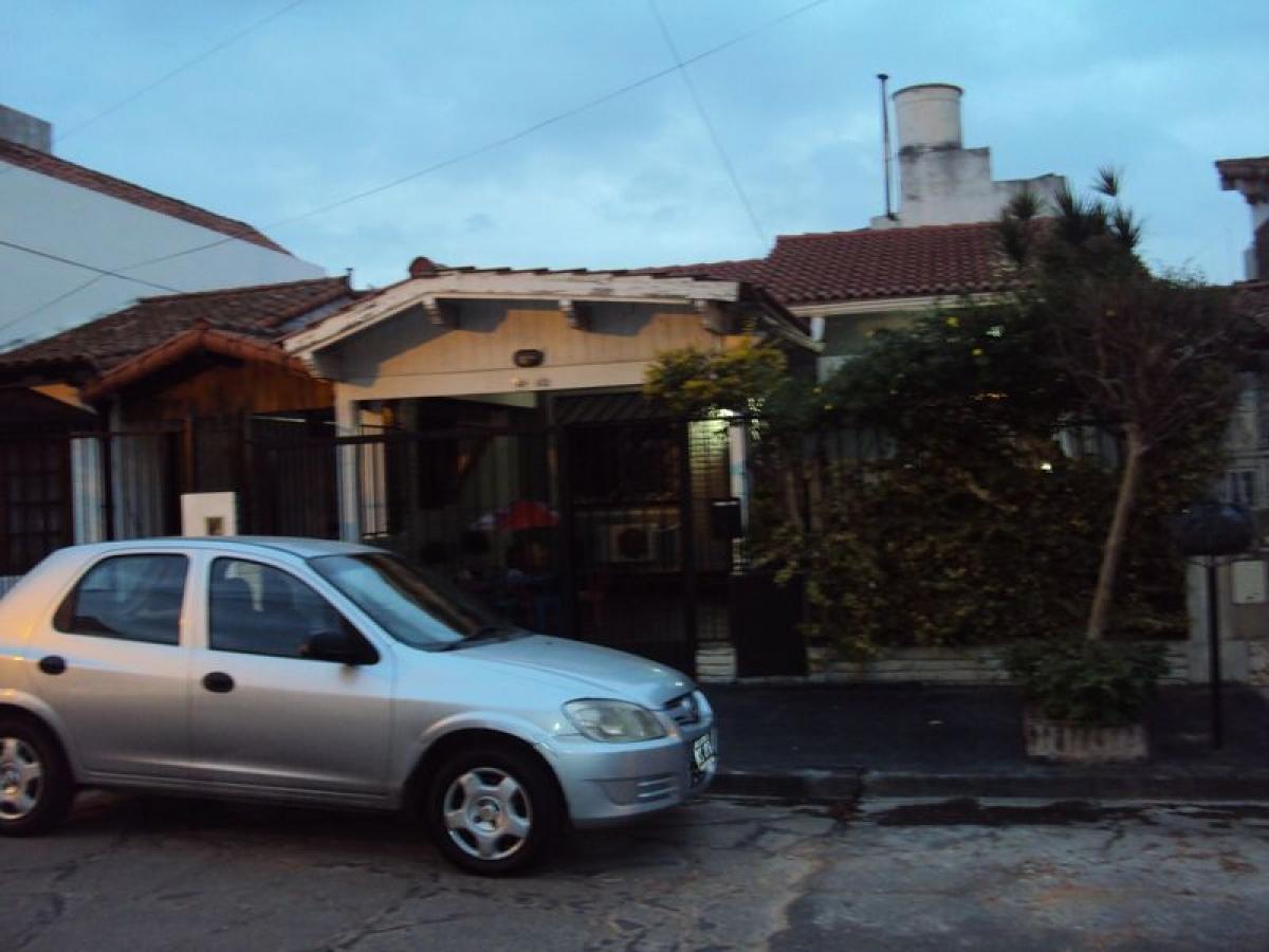 2 Schlafzimmer Haus in Tres de Febrero, Argentina, Nr. 60296