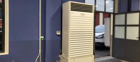 5 rooms Apartment in Monza, Italy No. 37537 37