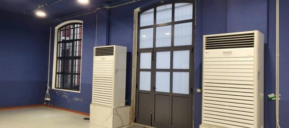 5 rooms Apartment in Monza, Italy No. 37537 20