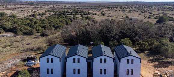 2 Schlafzimmer Stadthaus in Zadar, Croatia, Nr. 196 5