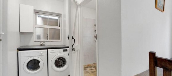 5 bedrooms House in Chatham, United Kingdom No. 10558 26