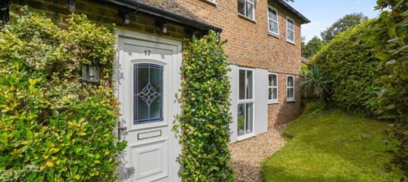 5 bedrooms House in Chatham, United Kingdom No. 10558 15