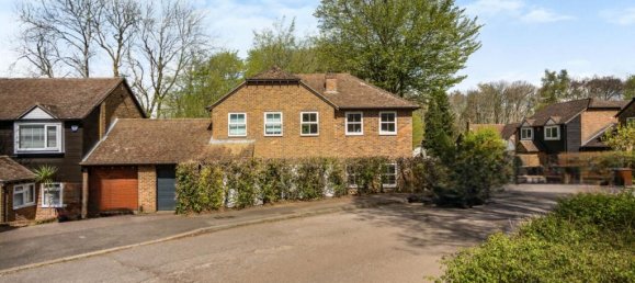 5 bedrooms House in Chatham, United Kingdom No. 10558 3