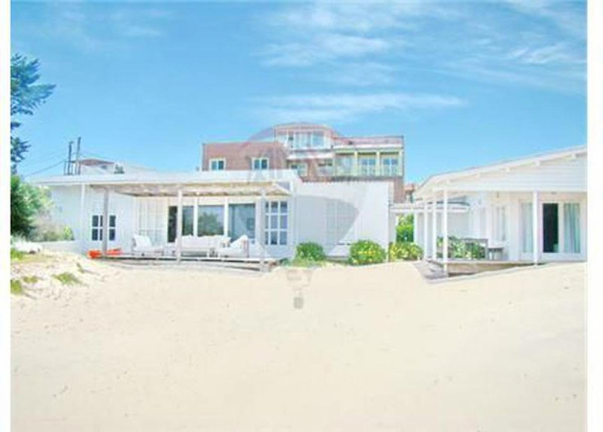 Дом с 5 спальнями в Мальдонадо, Уругвай № 3412