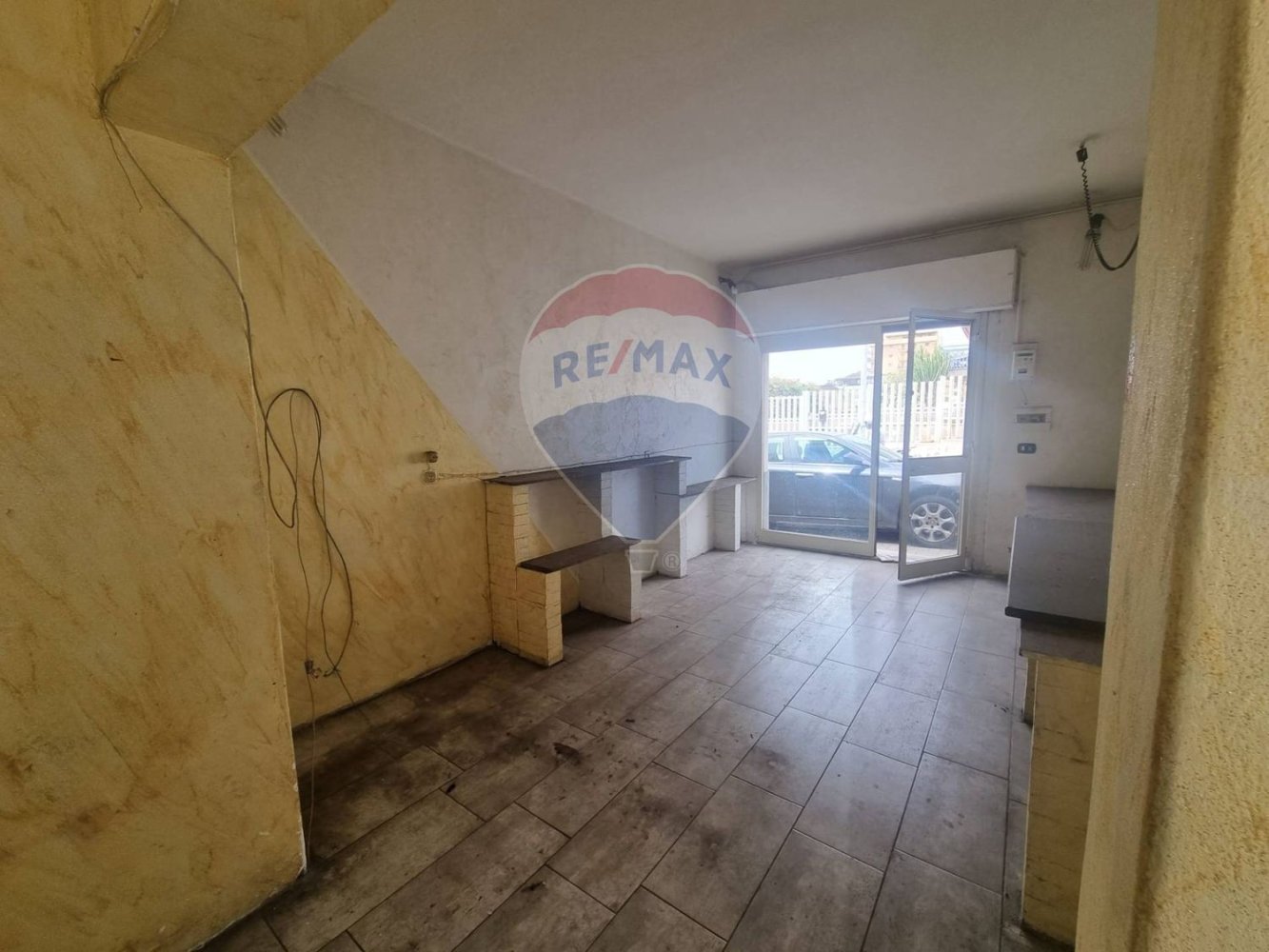  عقار تجاري في Catania, Italy 20متر مربع رقم 393904