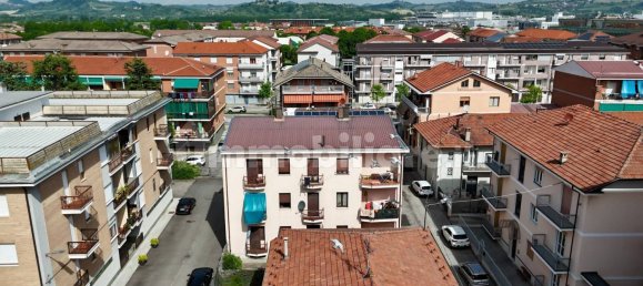 Apartamento de 2 dormitorios en Alba, Italy No. 281842 12