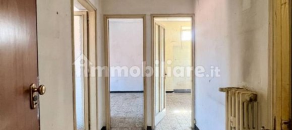Apartamento de 2 dormitorios en Alba, Italy No. 281842 2
