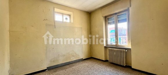 Apartamento de 2 dormitorios en Alba, Italy No. 281842 3
