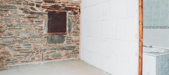 7 bedrooms House in Leon, Spain No. 29721 10