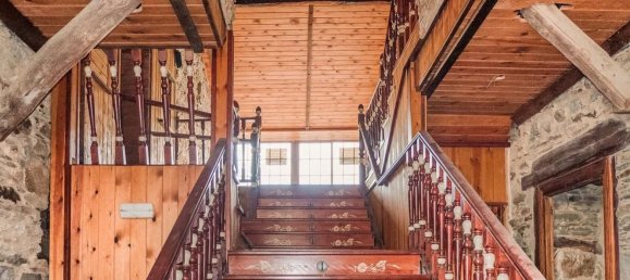 7 bedrooms House in Leon, Spain No. 29721 3