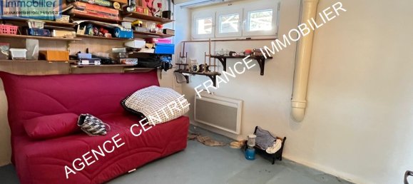 Casa de 3 dormitorios en Bourges, France No. 244479 8