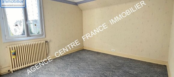 Casa de 3 dormitorios en Bourges, France No. 244479 4