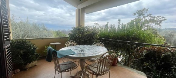 Villa de 9 divisões em Figline e Incisa Valdarno, Italy N.º 133773 4