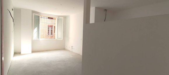 3 bedrooms Apartment in Bologna, Italy No. 63082 3
