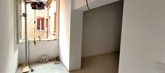 3 bedrooms Apartment in Bologna, Italy No. 63082 8