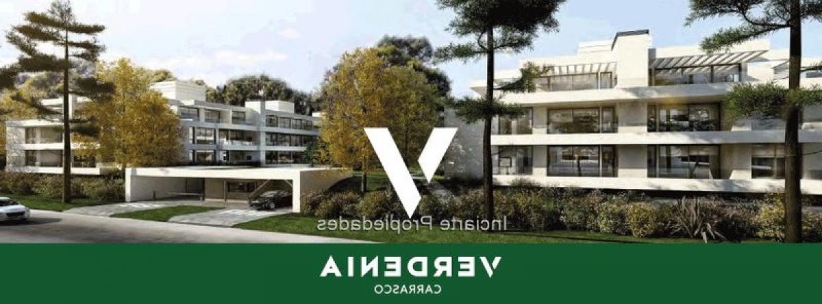 Apartamento de 3 dormitorios en Montevideo, Uruguay No. 8881