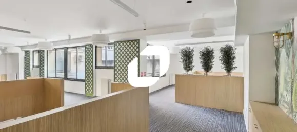 925m² Office in Paris, France No. 302399 3
