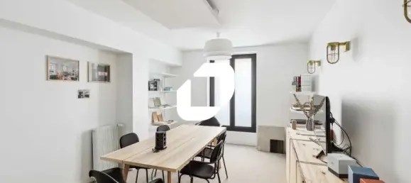 925m² Office in Paris, France No. 302399 5