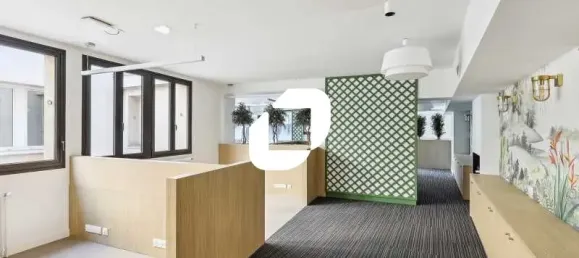 925m² Office in Paris, France No. 302399 6